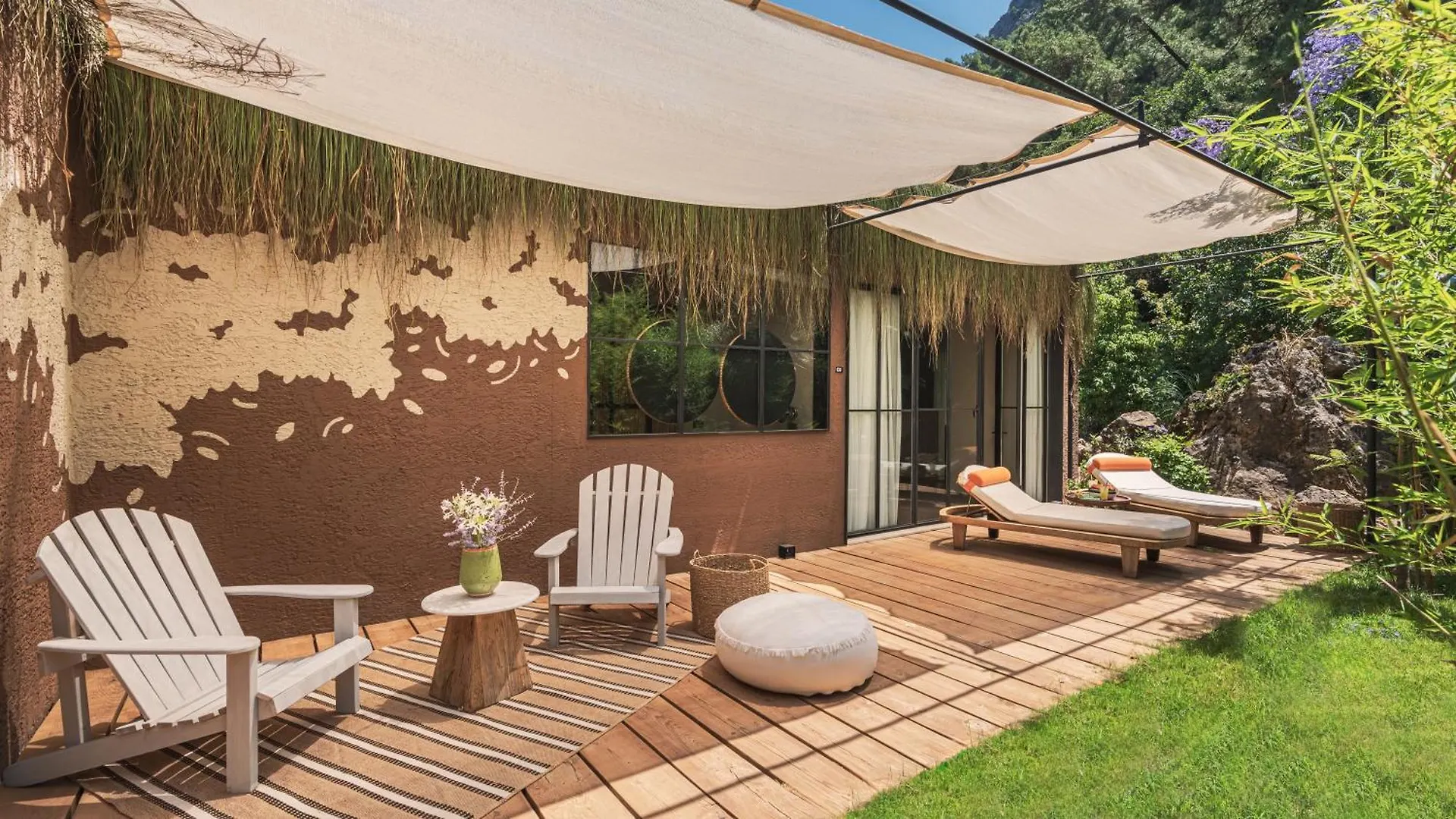 Yazz Collective Hotel Belen